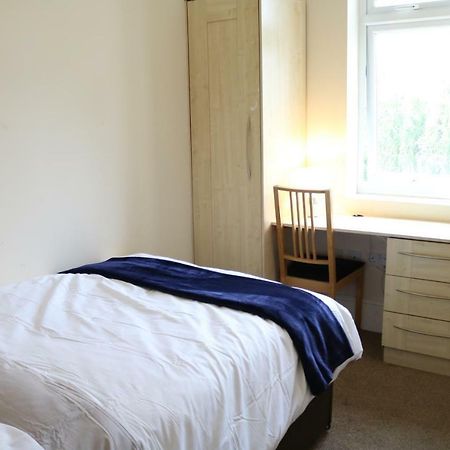 Right Stay Guildford Ngoại thất bức ảnh